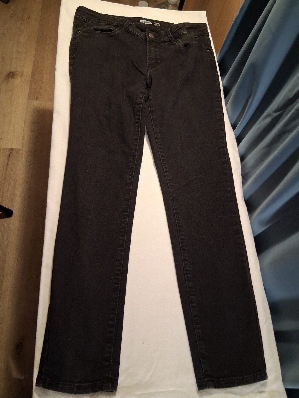 BOGO On DENIM-OLD NAVY Rockstar Super Skinny Women’s Black Straight-Leg Jeans